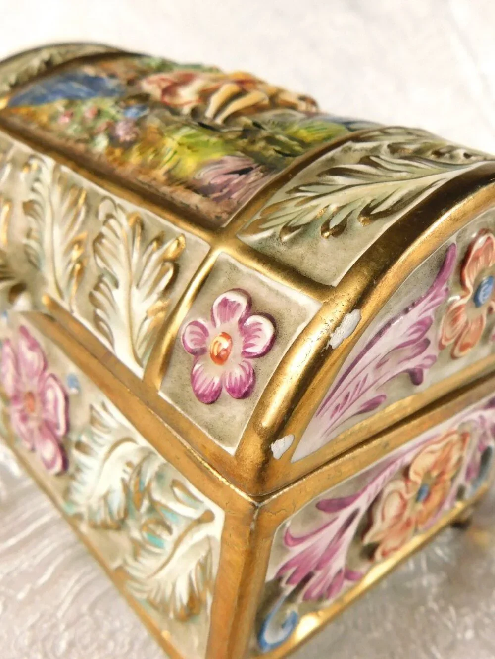 Capodimonte Porcelain Storage Trinket Box # 27031